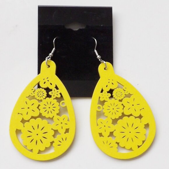 Yellow Wood Cut Out Bohemian Style Dangle Earrings NEW - Picture 1 of 6